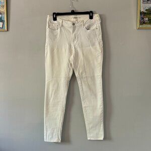 White Old Navy Rockstar Jeans